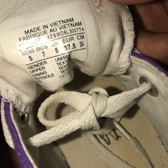 Purple converse size 7! - Picture 4 of 5